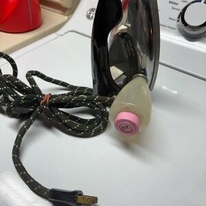 Vintage General Electric Iron